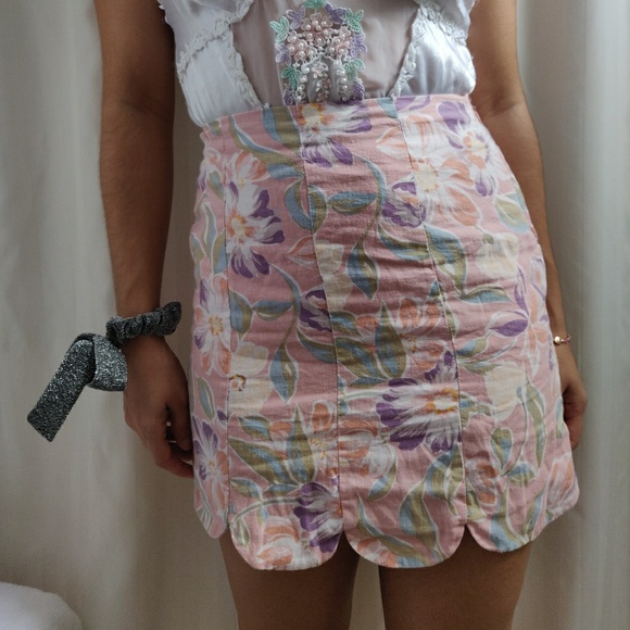 UO Printed Scalloped Mini Skirt - Picture 4 of 4